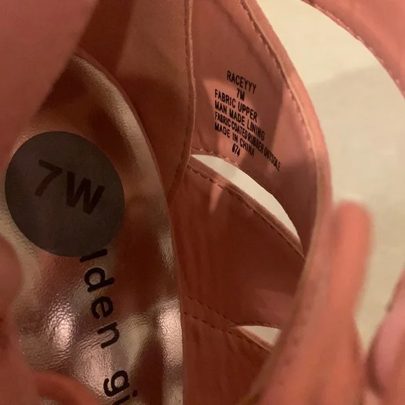 Madden girl peach Color sandals - Picture 14 of 15